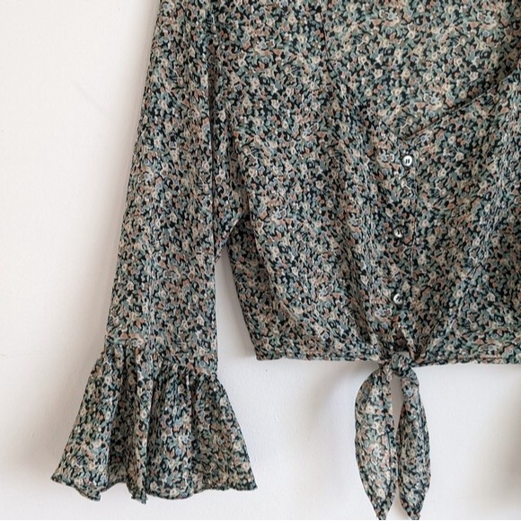 Vintage Ditzy Floral Y2K Button Down Tie Knit Crop Top Shirt - Picture 3 of 8